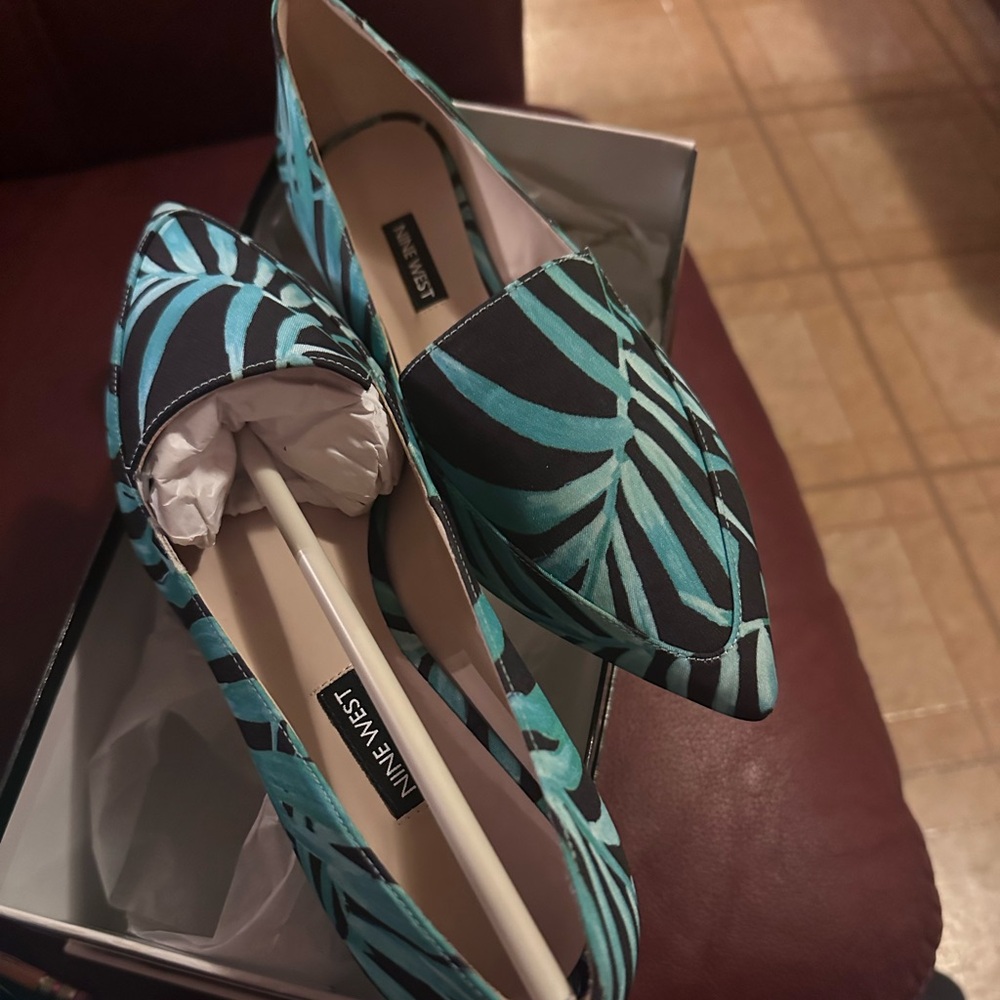 Nine West 7 1/2 M ABAY style loafer